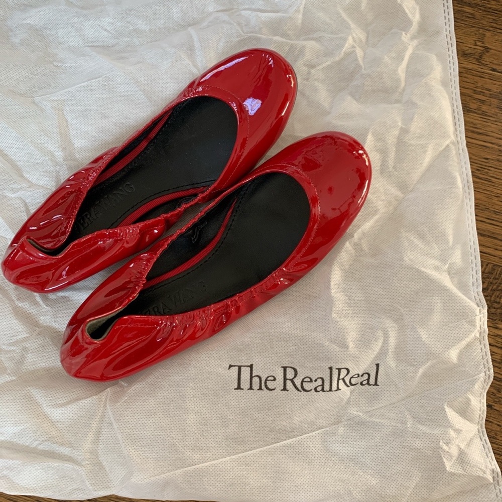 Vera Wang flats